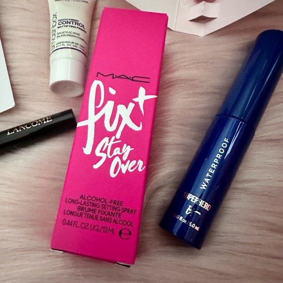 Sunrise to Sunset 7-Pc. Beauty Sampler Set New. - Picture 7 of 7